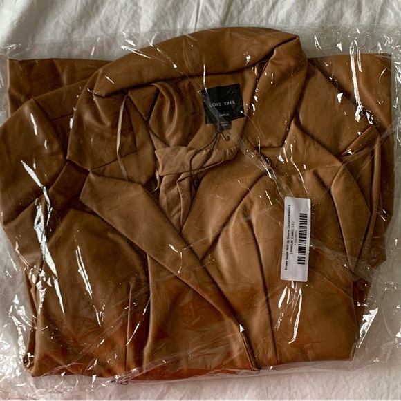LOVE TREE, NWT Brown Sugar Roll Up Sleeve Collared Blazer Size L Camel Color - Picture 6 of 6